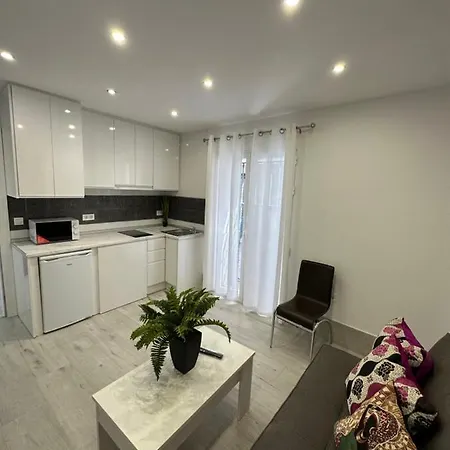 BI-Apartamento bonito y coqueto junto Corte Ingles centro-3